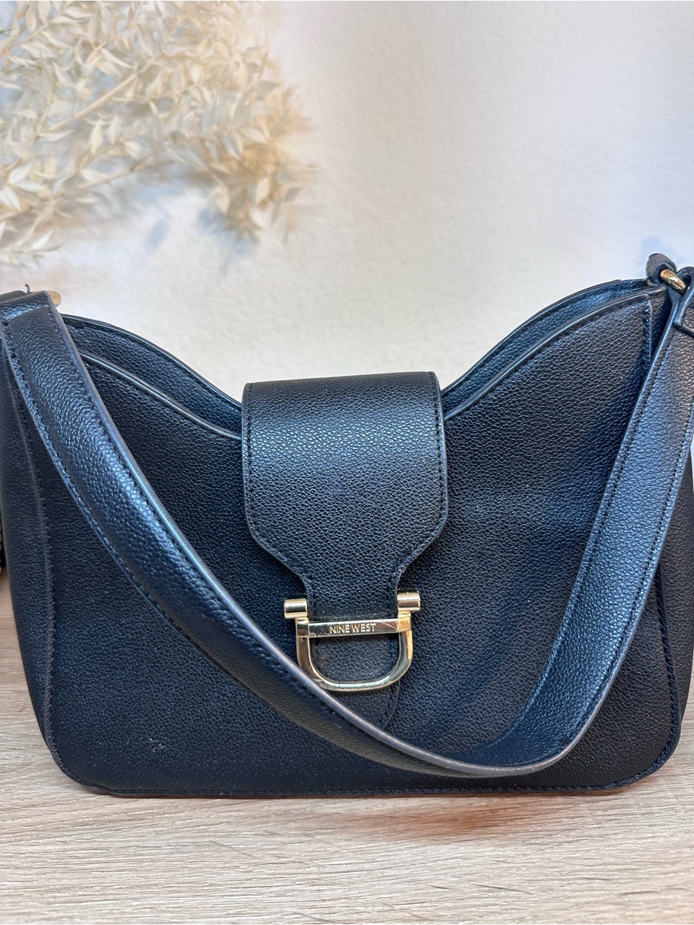 Nine West Black Shoulder Bag | 90s Minimalist Baguette Purse | Gold Hardware